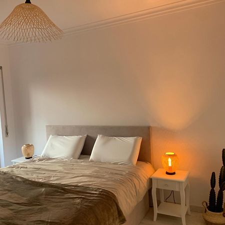 1-Bedroom Sea View Apartment With Private Balcony Costa Da Caparica, Just 5 Minutes From The Beach 卡帕里卡海岸 外观 照片