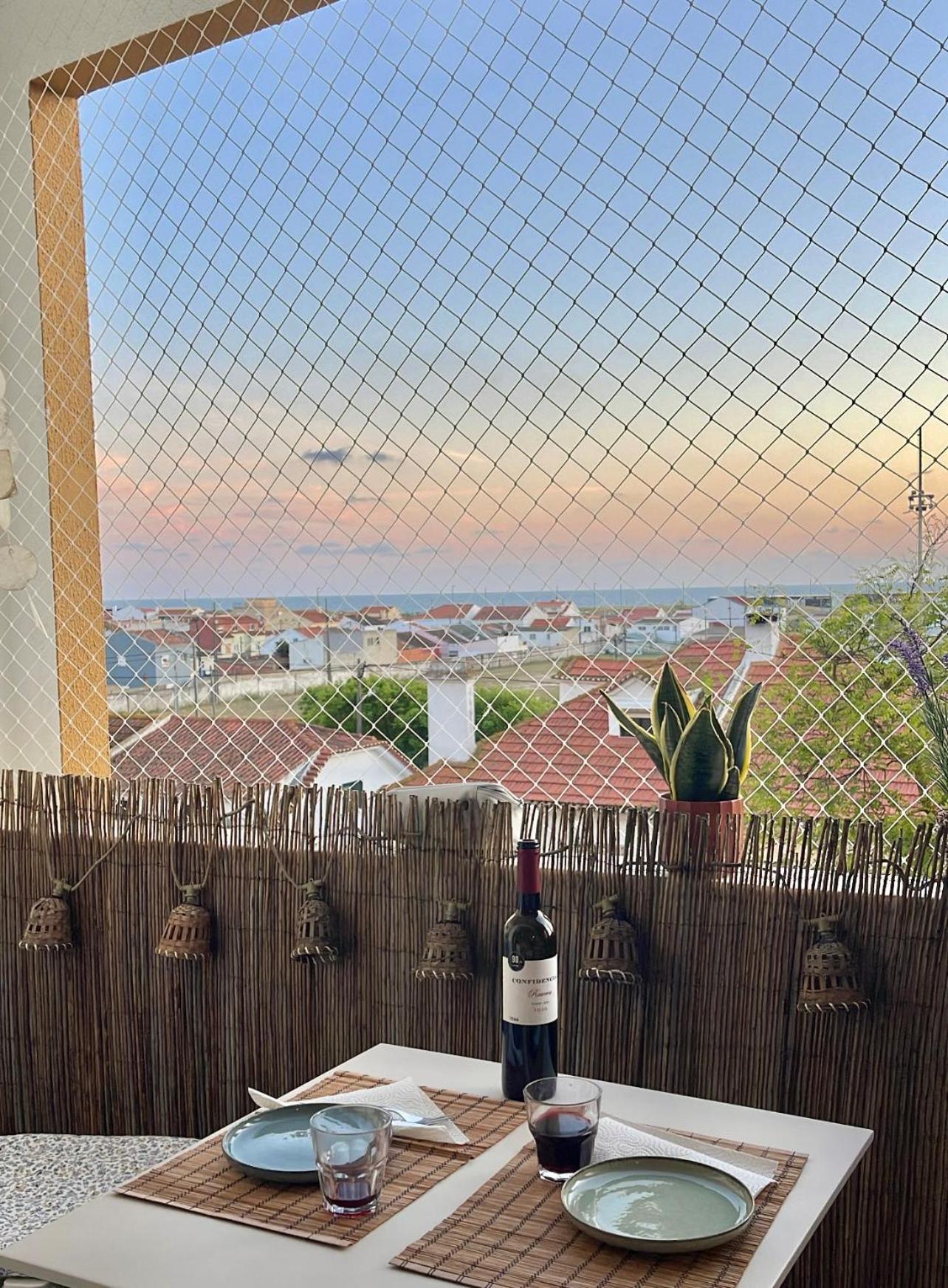 1-Bedroom Sea View Apartment With Private Balcony Costa Da Caparica, Just 5 Minutes From The Beach 卡帕里卡海岸 外观 照片