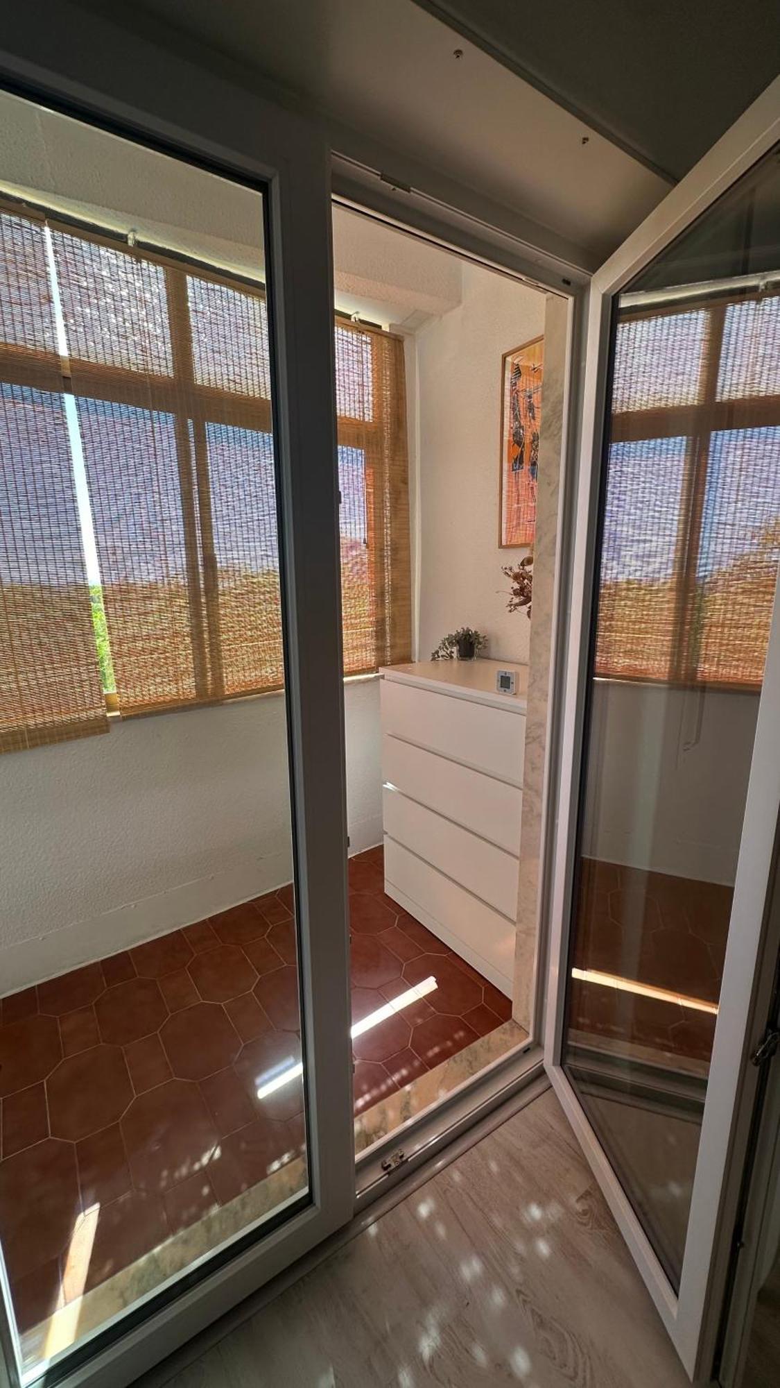 1-Bedroom Sea View Apartment With Private Balcony Costa Da Caparica, Just 5 Minutes From The Beach 卡帕里卡海岸 外观 照片